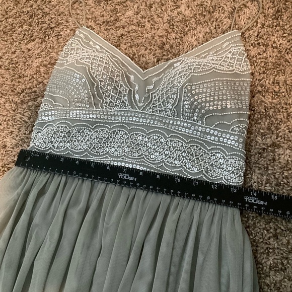 Adrianna Papell Sage Green Gray Aida Beaded Tulle Gown Prom Dress Sz 4 Formal - Picture 9 of 14